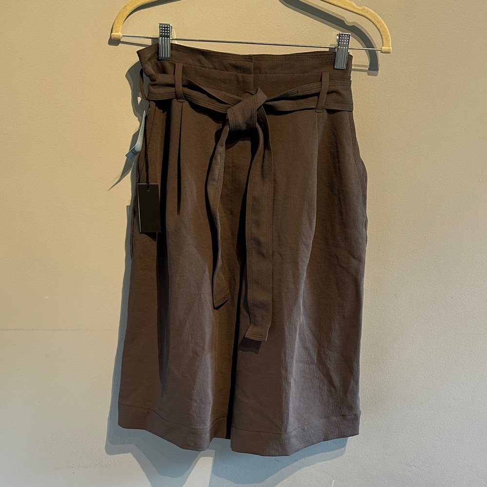 Babaton Aritzia Joan Khol Short NWT